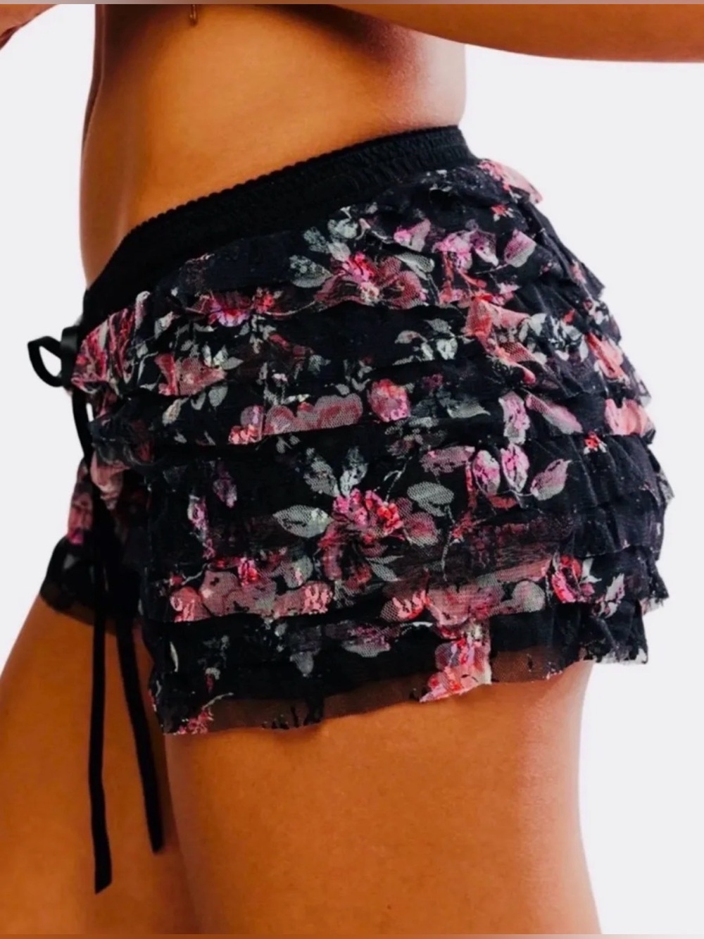 NWT Intimately by Free People Feeling for Shorties Black Ruffled Lace Shorties - Picture 3 of 11